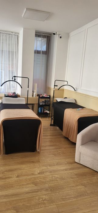 Post disponibil lash&brow artist