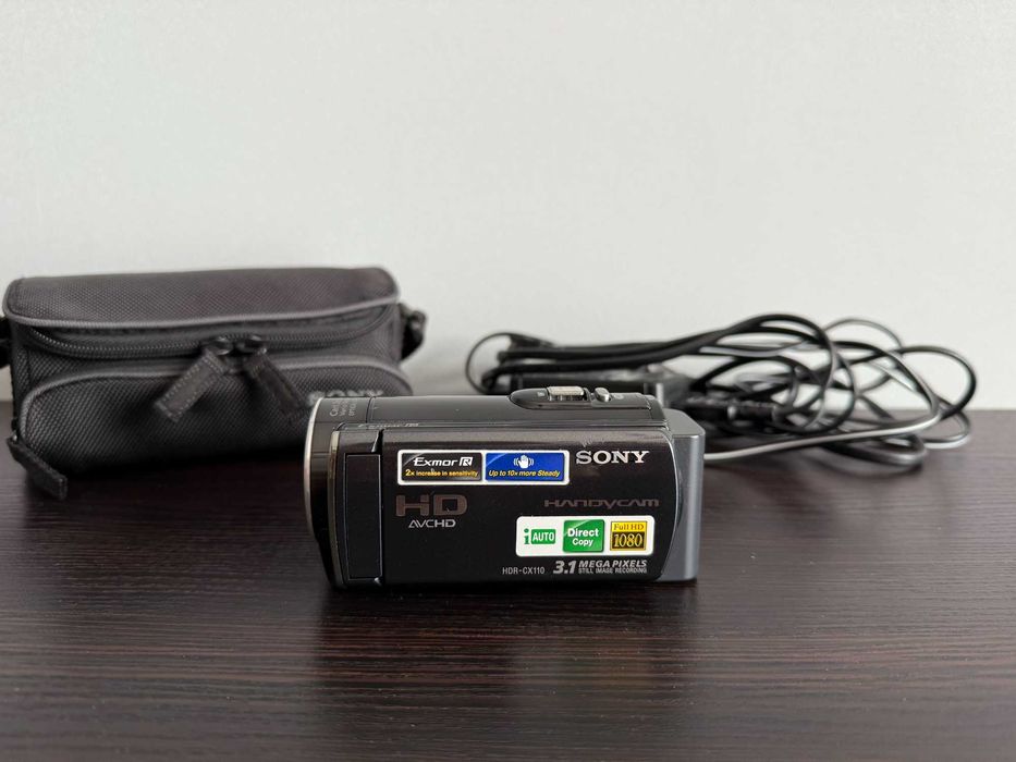 Видеокамера Sony HDR-CX110