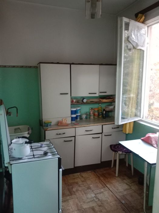 Срочно продается 2х - ком. кв. На фархадском