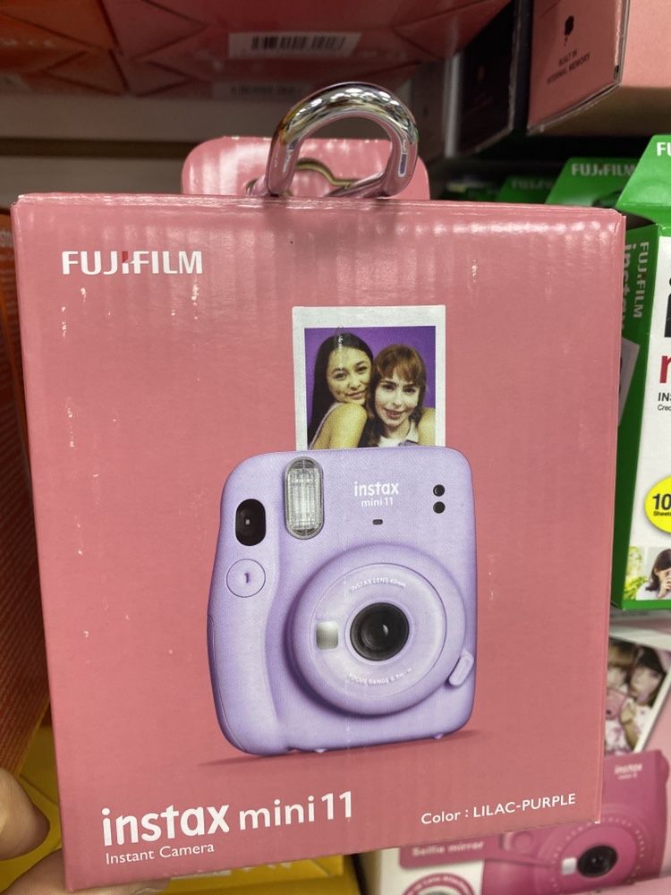 Фотоаппарат моментальной сьемки Instax mini 11 все цвета