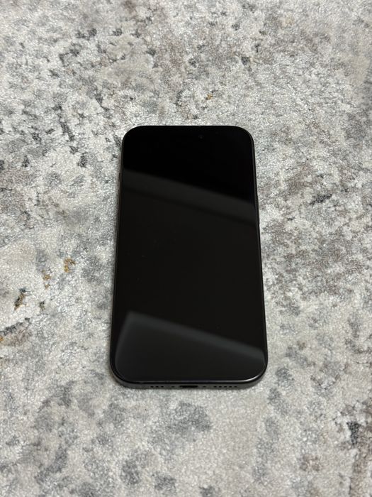iPhone 15, 256 GB