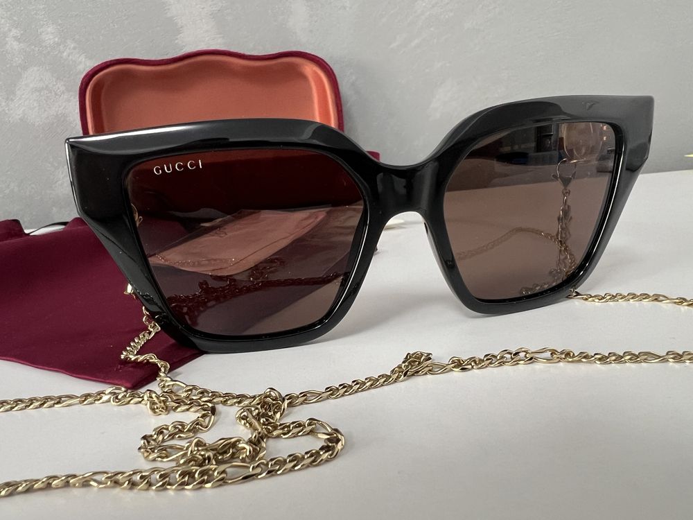 Gucci GG cat-eye square