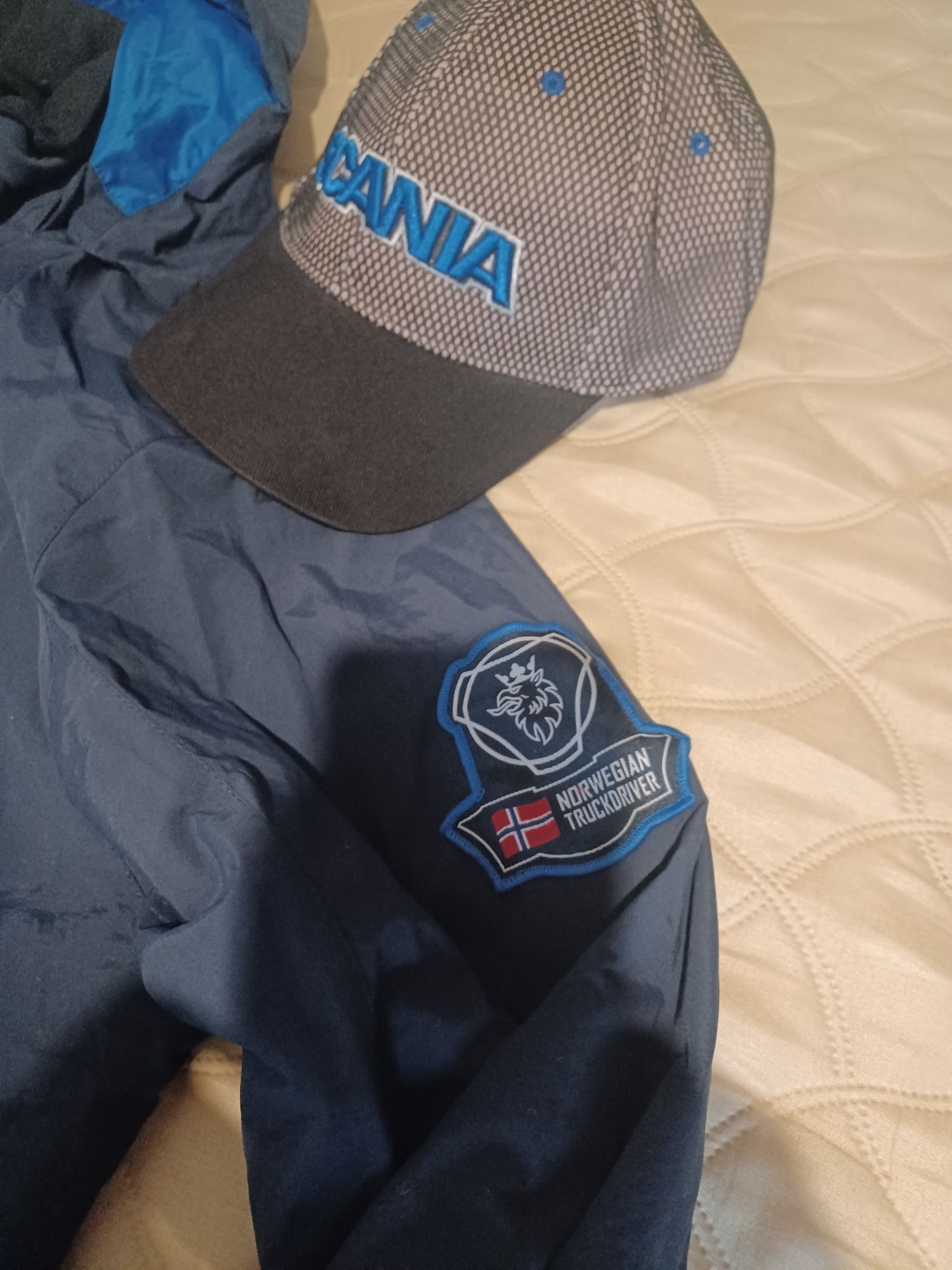 SCANIA мъжко яке и шапка