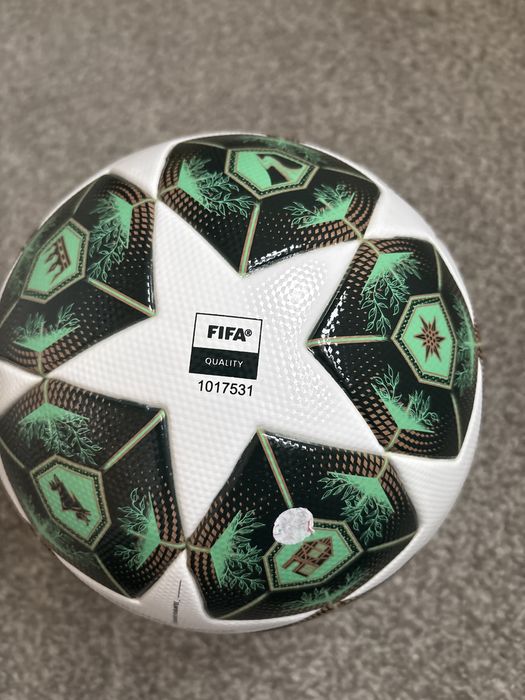 Minge de fotball addias editie limitata