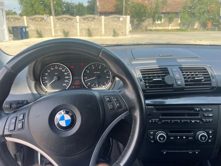 BMW serie 1.18 benzină