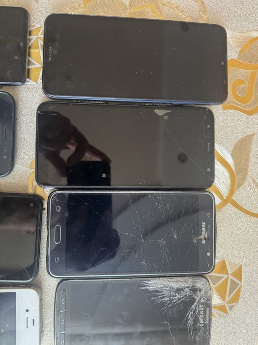 Телефони Samsung