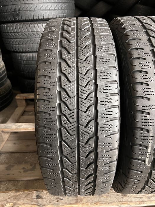 2 anvelope iarna 215/65/16 C , GoodYear , DOT 2024