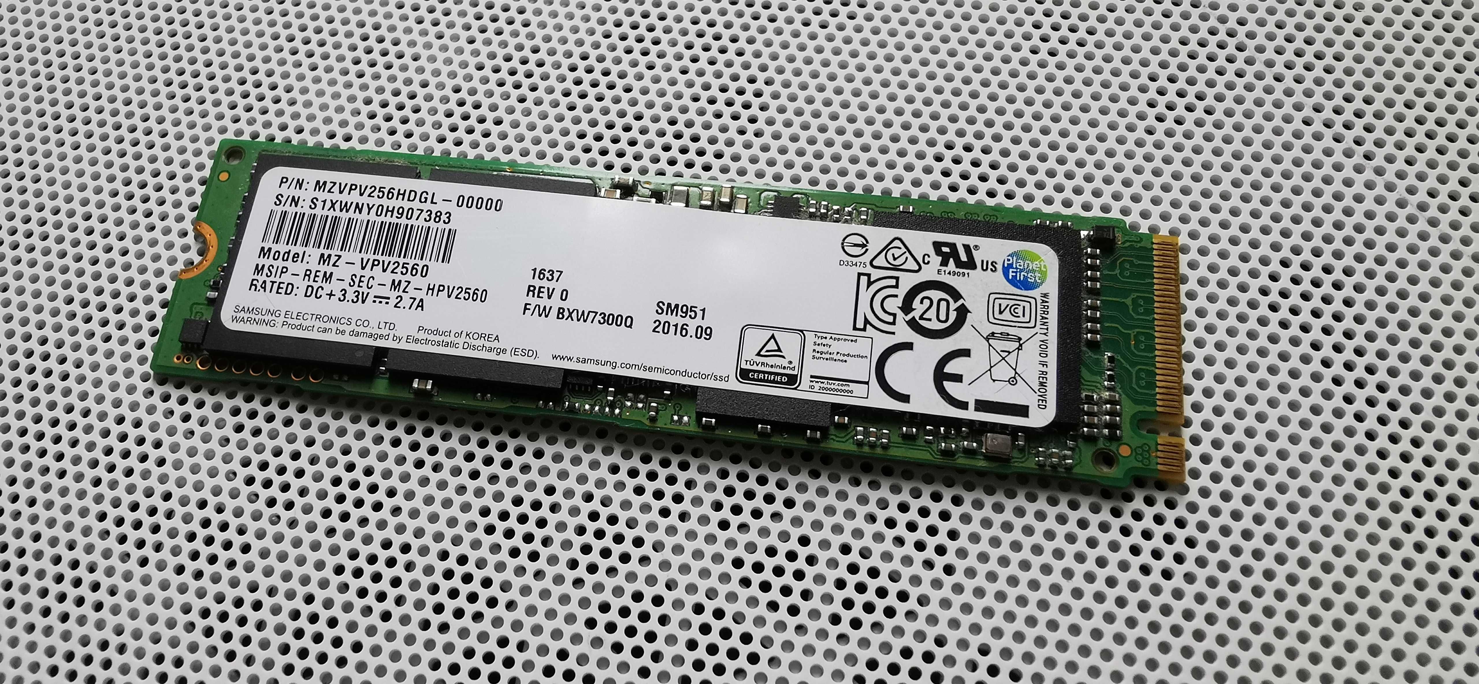 M.2 SSD Samsung NVMe MZVPV256HDGL SM951 256GB Хард диск