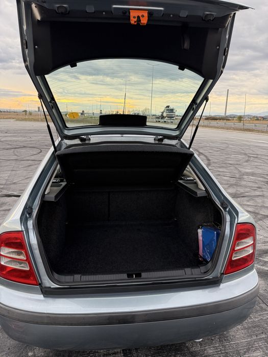 Skoda Octavia 1  1.6 benzina