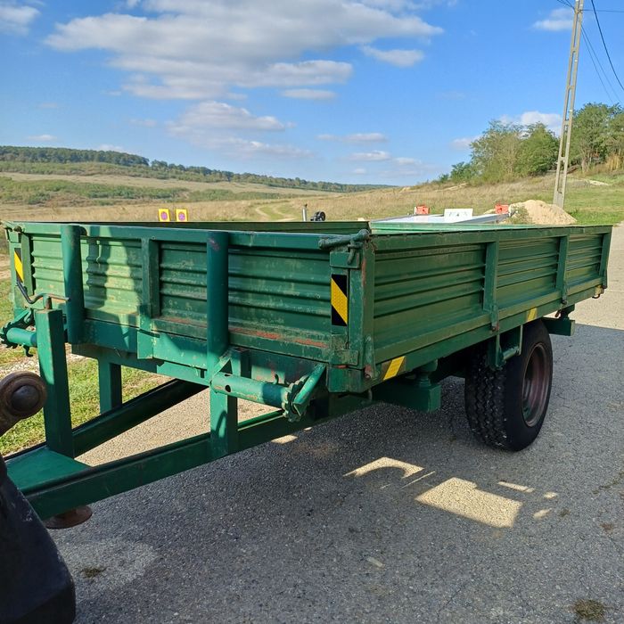 Remorca bacculabila pe 3 parti import Italia cu acte