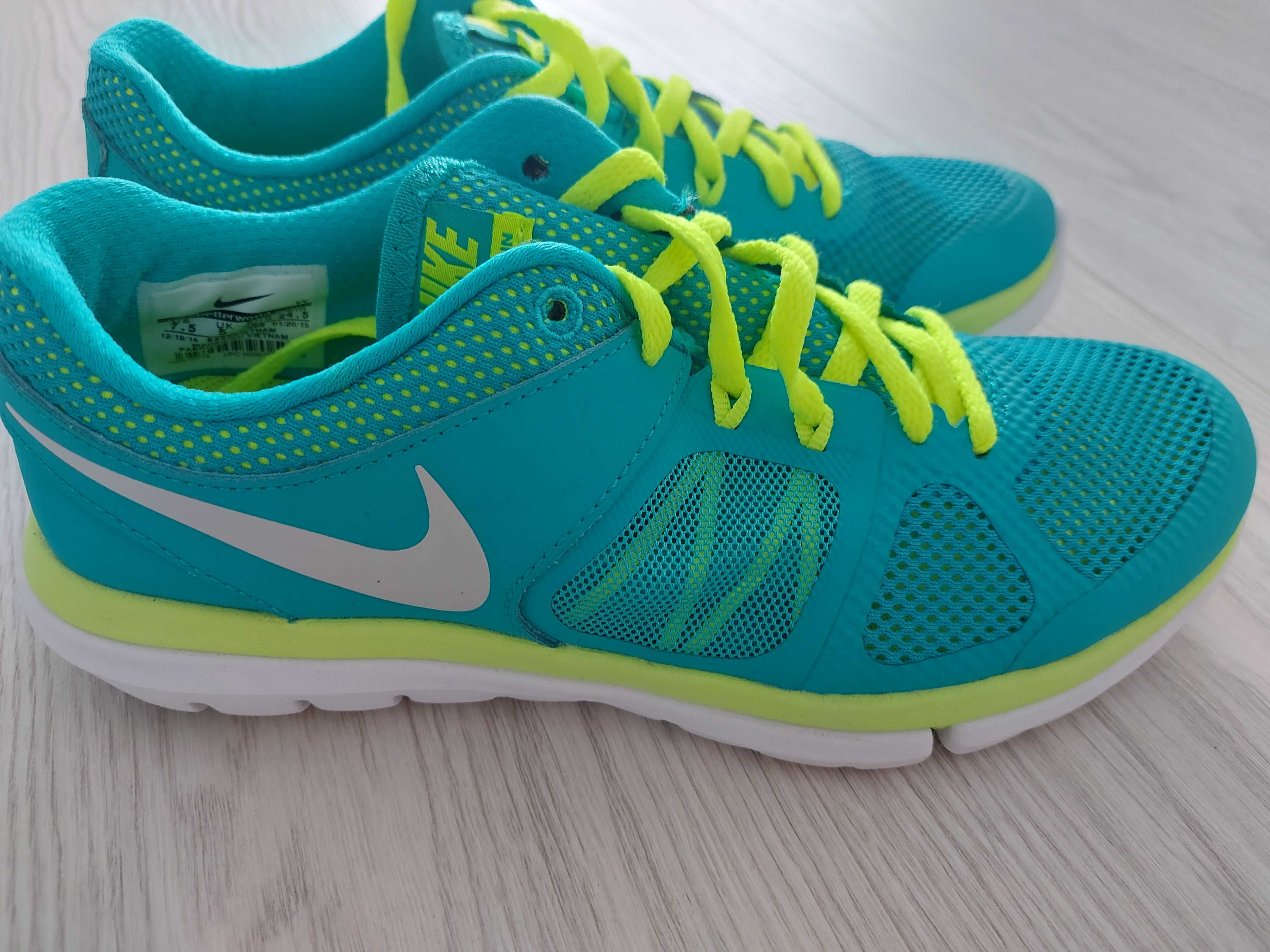Adidasi Nike Flex 2014 Run