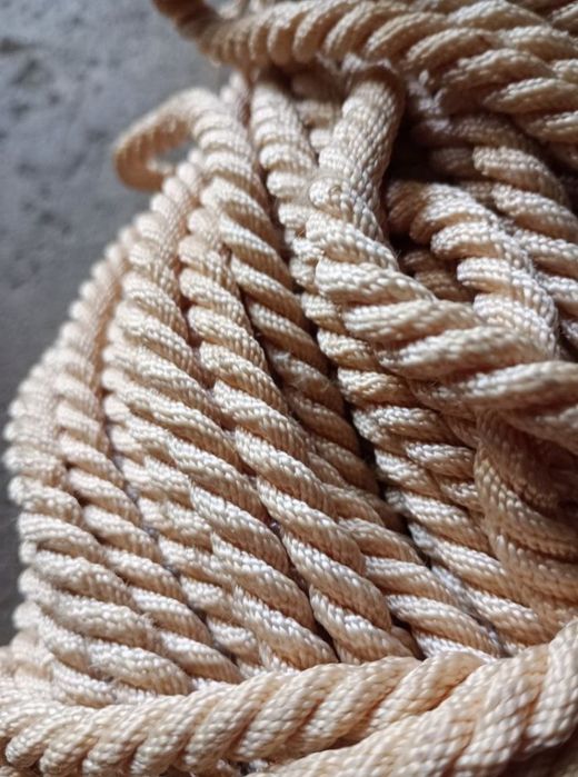 Нови въжета с различна дебелина