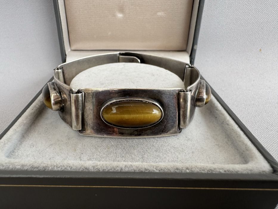 Bratara din argint si ochi de tigru