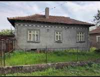 Къща с голям двор село Белица/става за ФЕЦ или др. евро проекти