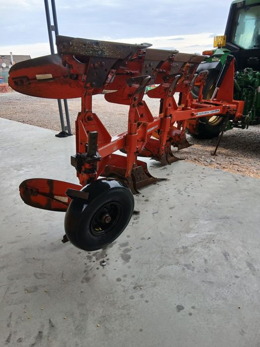 Huard TR 65 T plug cu 4 brazde reversibil. 3+1 Ca kuhn lemken