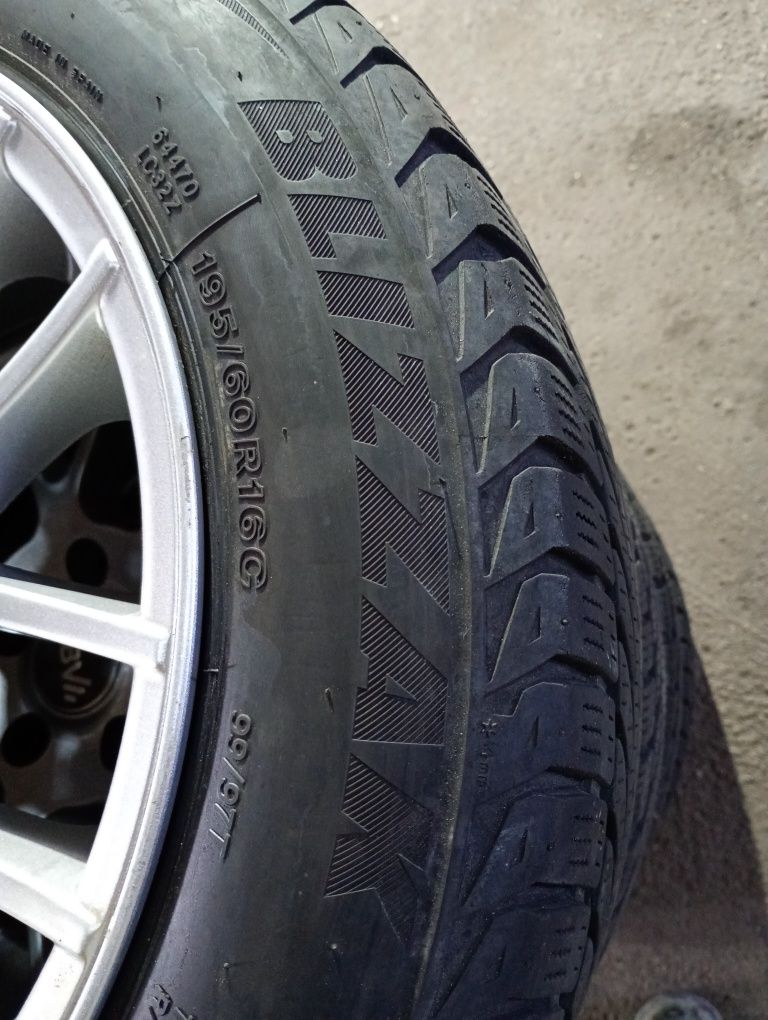 VW CADDY джанти със зимни гуми 195/60/16С 7,5J ET35 5x112 цо66,6 -