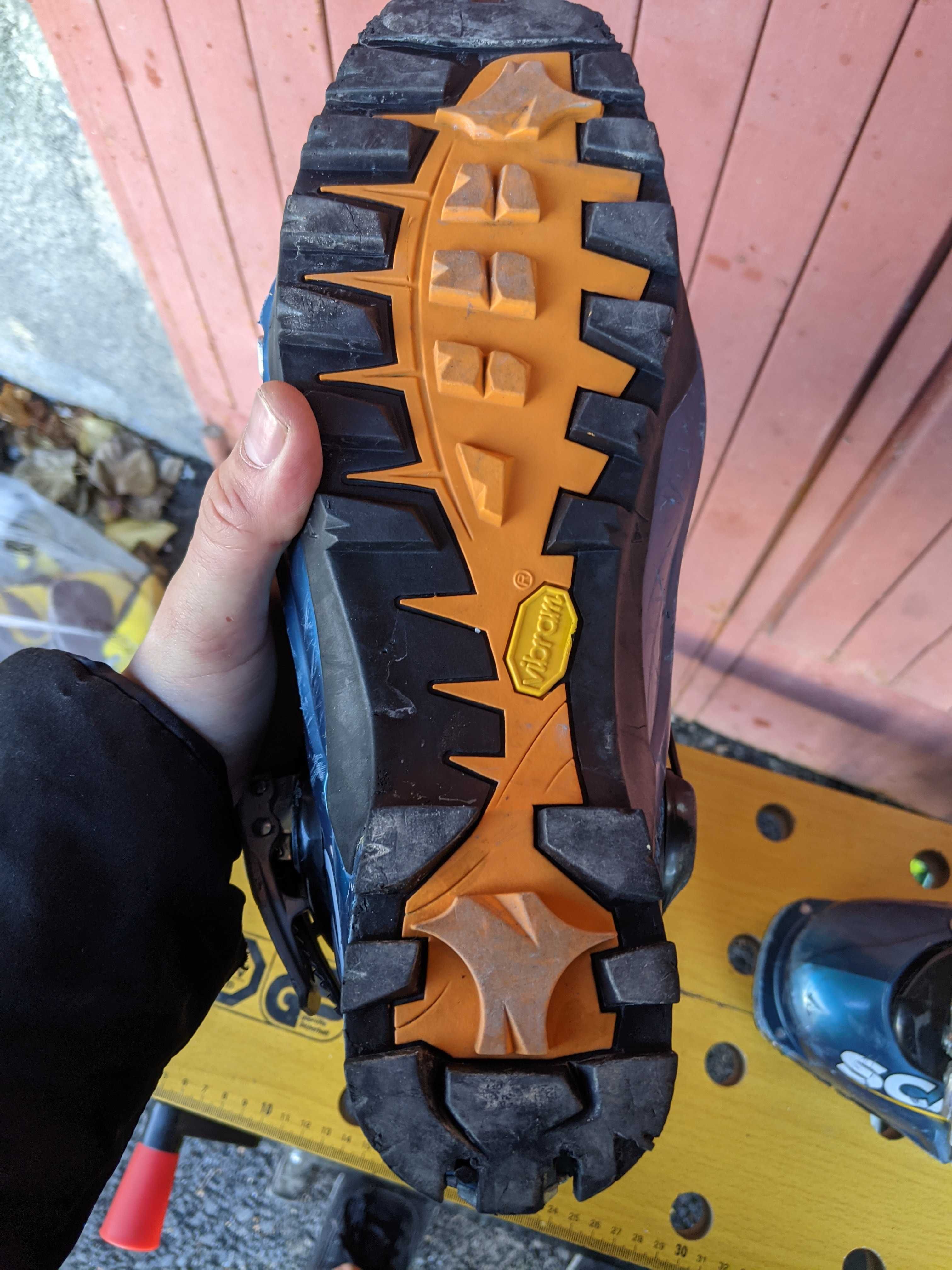 Clăpari tură/freeride Scarpa Maestrale GT  42 (27.0)