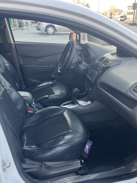 2015 yurgani 157000 kiraska oldi kapot orqa eshikda bor balon yangi 90