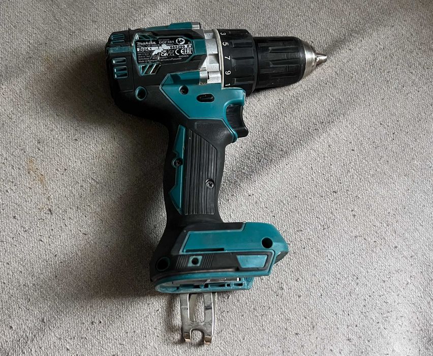 Makita DDF484 18V LXT brushless functionala part doar treapta 2 corp