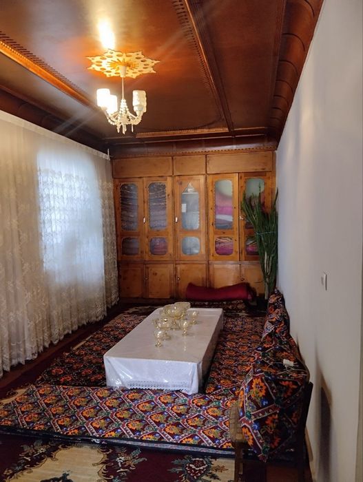 Yashnabod tumani hovli uy sotiladi 4.9 sotix masjid yonida