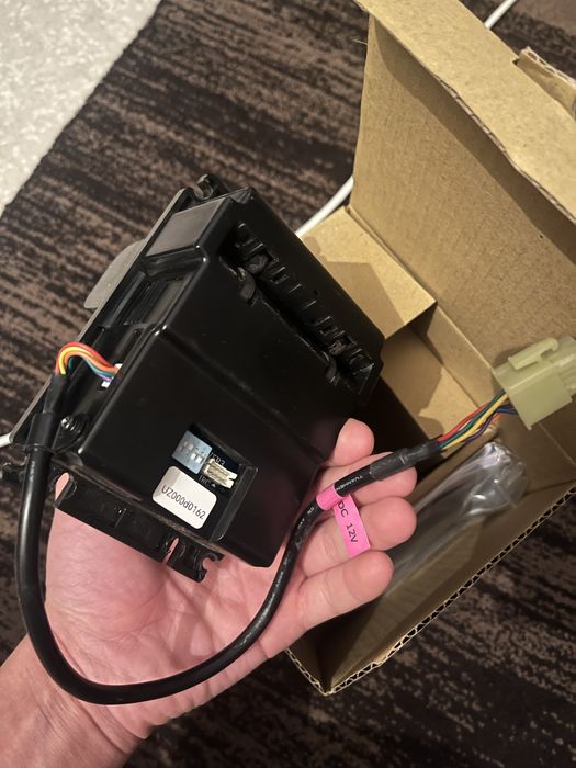 купюроприемник продаю срочно цена отличная