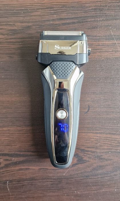 Машинка за сухо и мокро бръснене и оформяне на брада Surker Pro