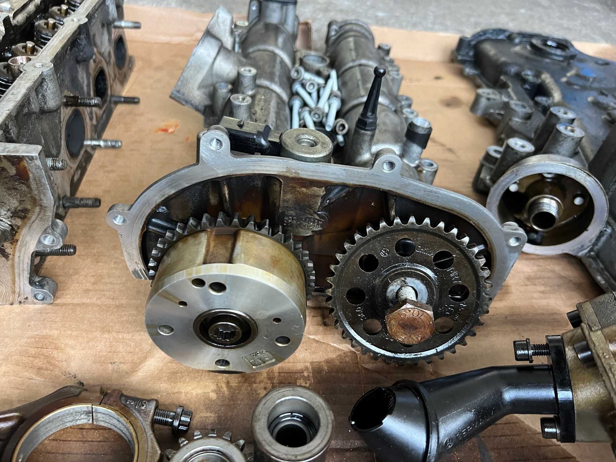 Motor 1.4 160 cp CAV . Capac distributie Chiuloasa  Pompa ulei  etc