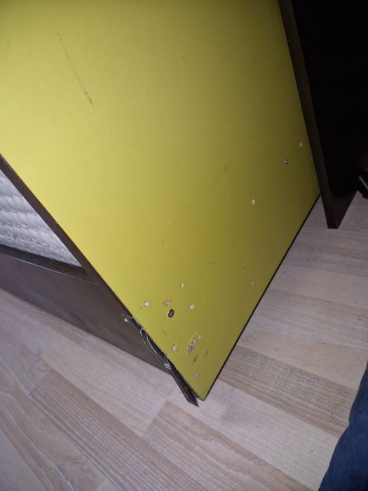 Двуетажно легло с много шкафове