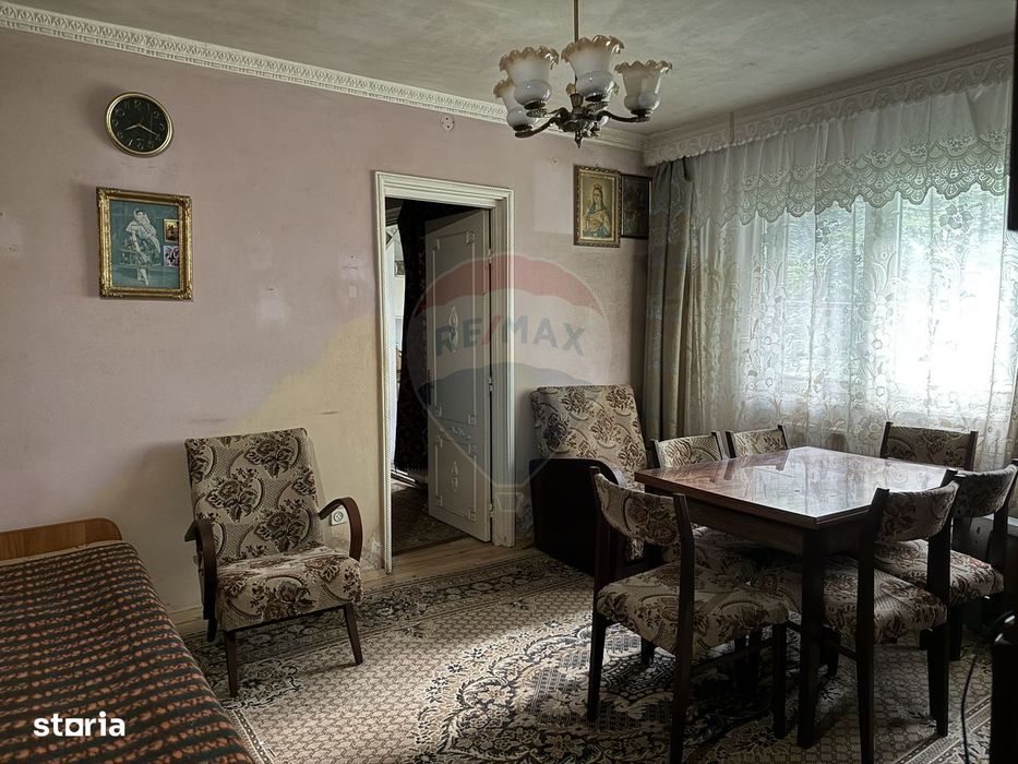 Apartament 2 camere de vânzare,Str.Panselelor- ideal pentru investiție