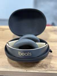 В продаже Beats studio3