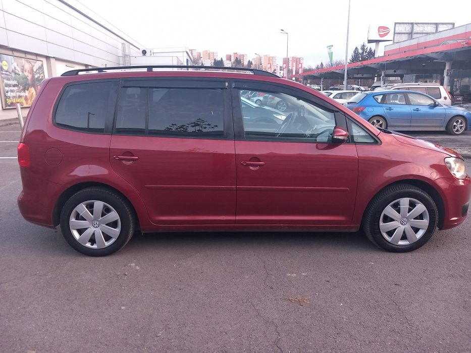 Volkswagen touran,2011,eur 5,diesel,