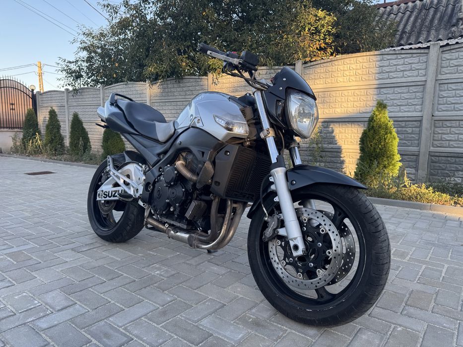 Suzuki GSR 600 2009