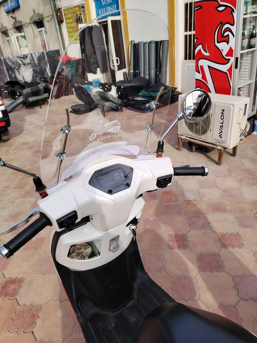 Скутер   ws125 мотор Honda