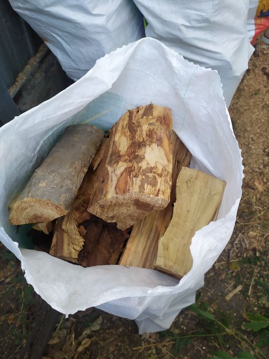 Продам  рубленные дрова  в мешках