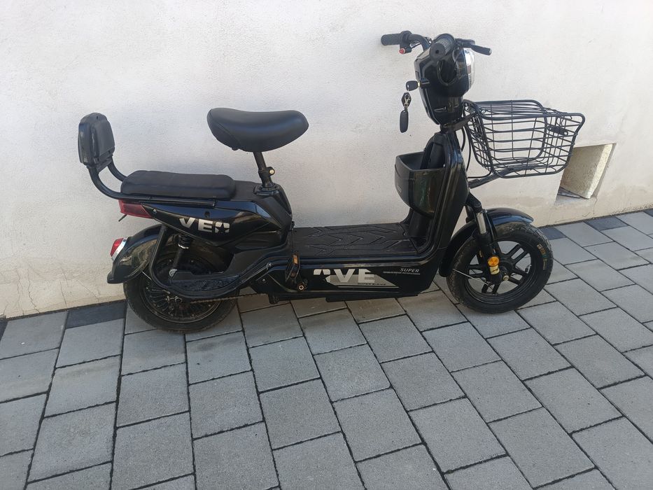 Moto Scuter electric