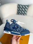 Adidasi Louis Vuitton