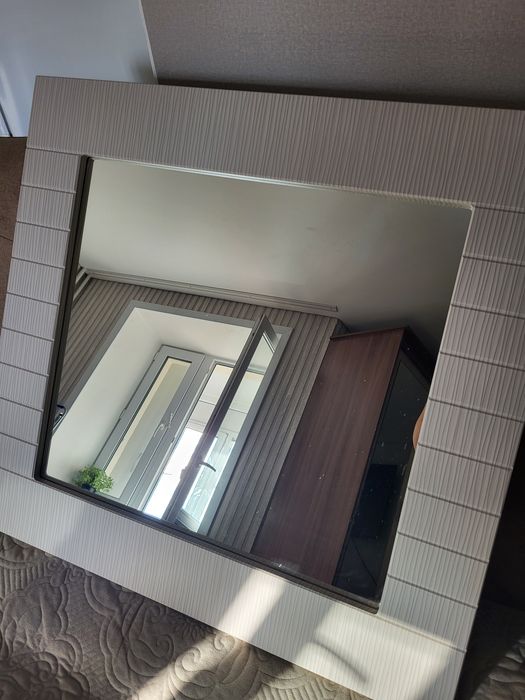 Продам зеркало. В отличном состоянии.