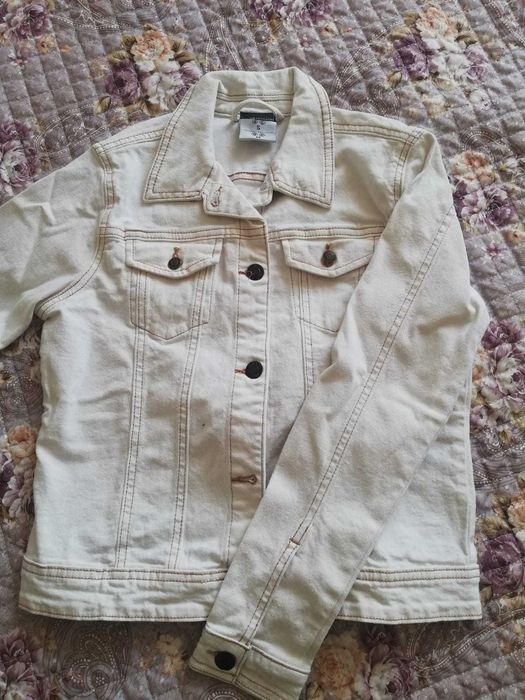 новая джинсовка белая