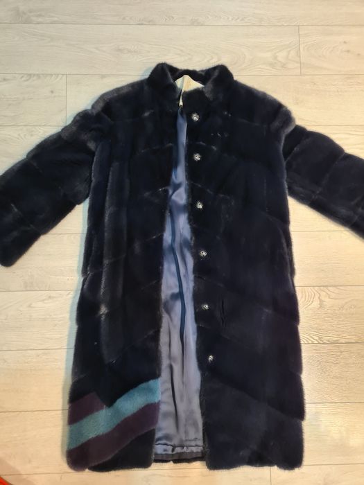 Продам итальянскую норковую шубу M