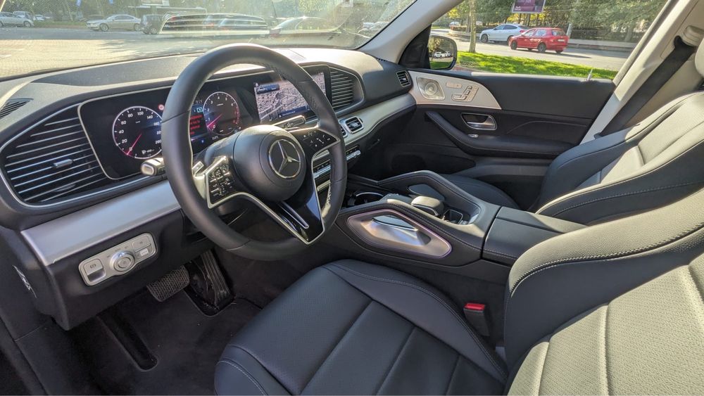 Rent a car Bucuresti Mercedes GLE 450 benzina - inchirieri masini