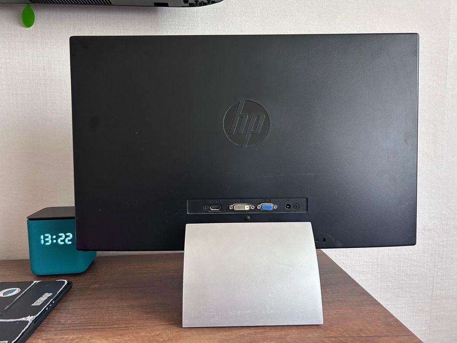 Монитор HP Pavilion 23” — как новый, для работы и фильмов