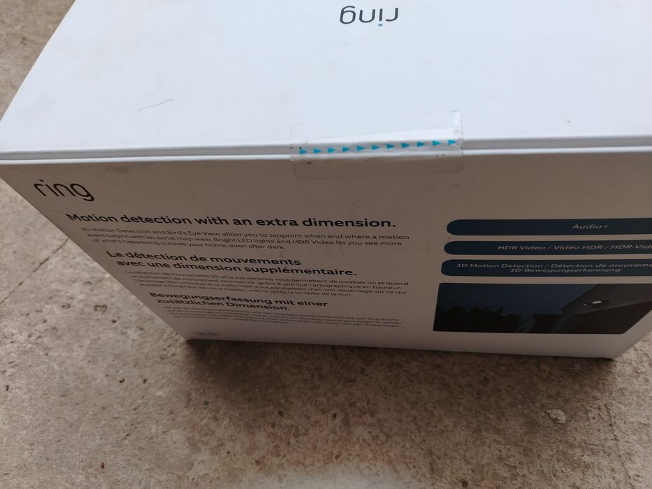 Cameră de supraveghere Ring Floodlight Cam Pro cu fir, video HDR, Wi-F