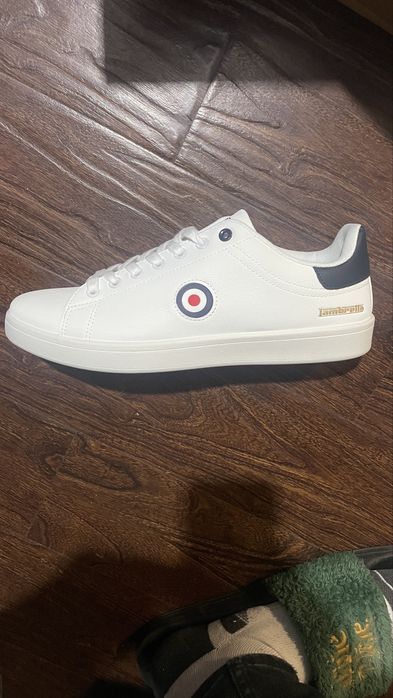 Adidasi Lambretta marimea 44 ca noi