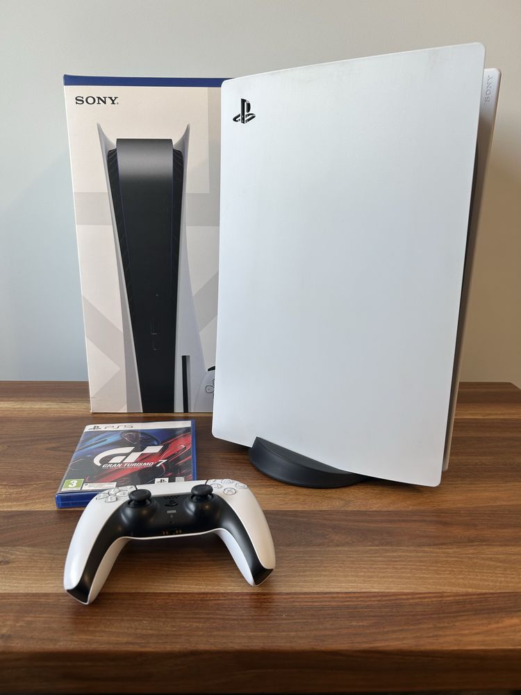 PlayStation 5 Disc Eddition + Gran Turismo 7