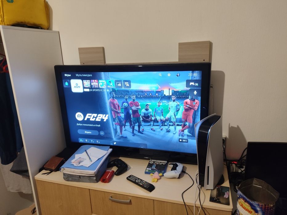 Продам PS 5 два джостика