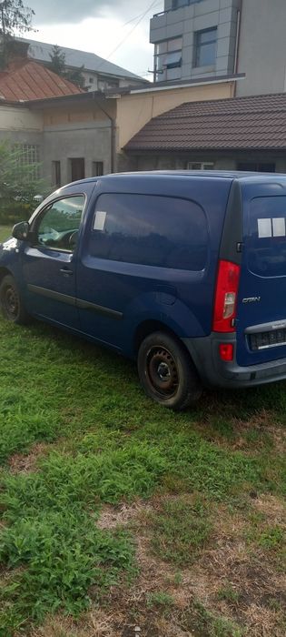 Dezmembrez Mercedes citan