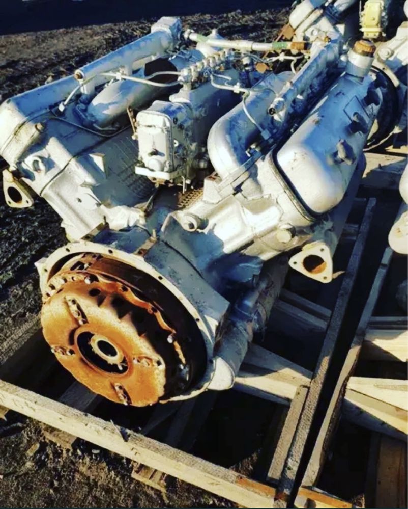 Двигатель на К-700. Матор на К-700. Сельхозтехника. Сельхоз запчасти