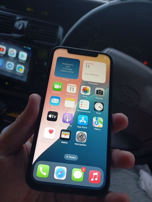 Айфон 12 в хорошем состоянии