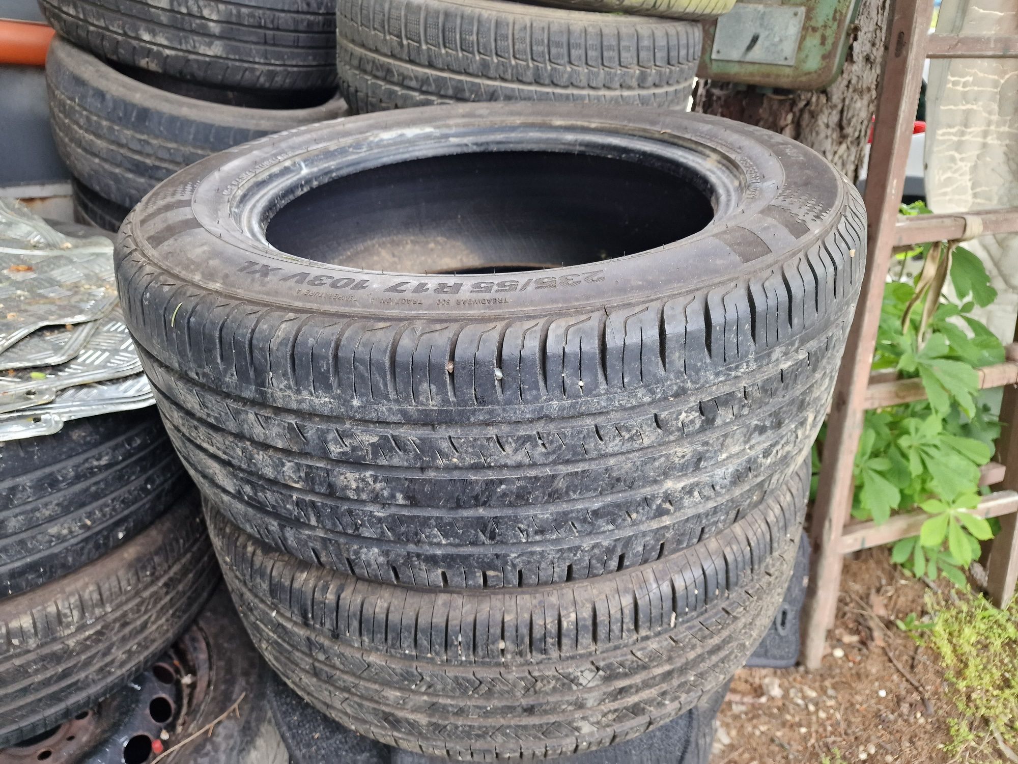 KUMHO 235/55/17  XL