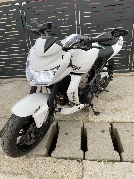 Kawasaki Z750 ABS (nu yamaha, honda, ducati, cfmoto, bmw, ktm)